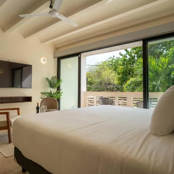 Versatile Studio Cowork Fast WiFi and Prime Location, hotel a Cancún