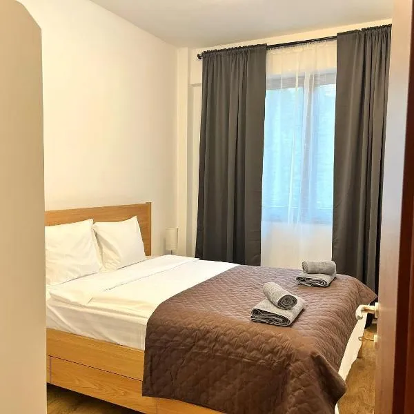 Panorama Pine Retreat - Spacious 2-Bedroom Flat, hotel em Predeal