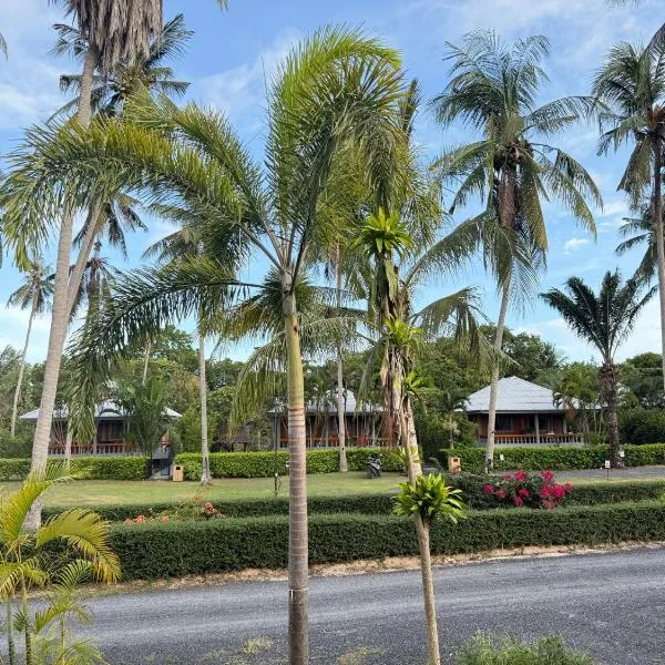 Zout Villas, hotel in Thongsala