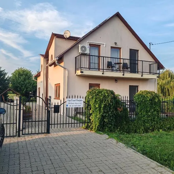 Négy Évszak Vendégház Demjén, hotel in Demjén
