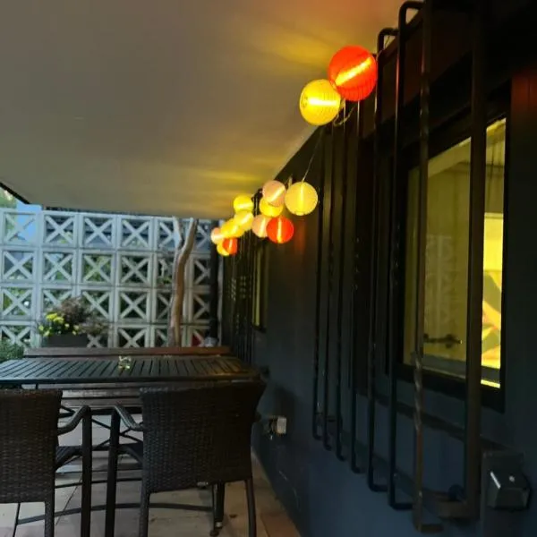 E11 Cologne, hotel u Kölnu
