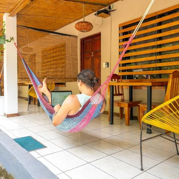 Santa Toro Inn, hotel in Santa Teresa Beach