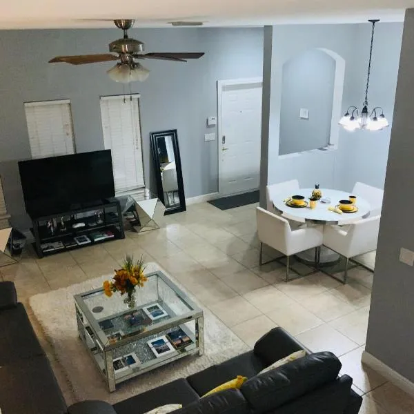 Miami Fort Lauderdale Vacation Rooms、ミラマーのホテル