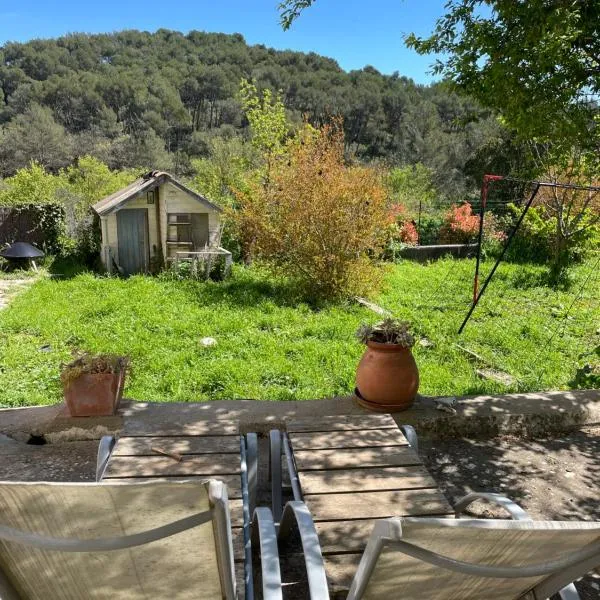 Super Provence, hotel in Peypin
