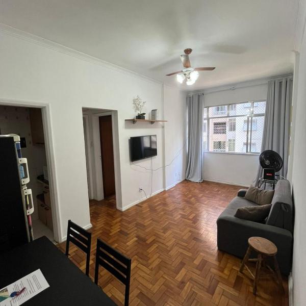 Apartamento com fácil acesso a praia de Copacabana