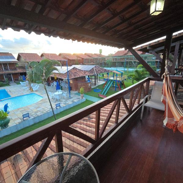 Chalé Aconchegante com Vista para Piscina