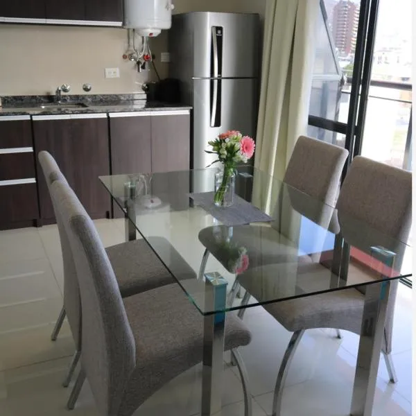 Departamento centro Carlos Paz con pileta, ξενοδοχείο σε Villa Carlos Paz
