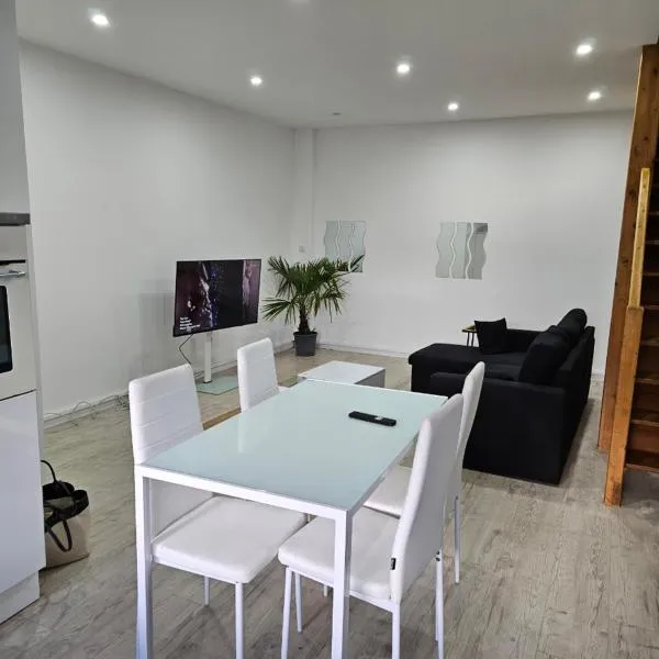 Appartement centre hourtin, hotel en Hourtin