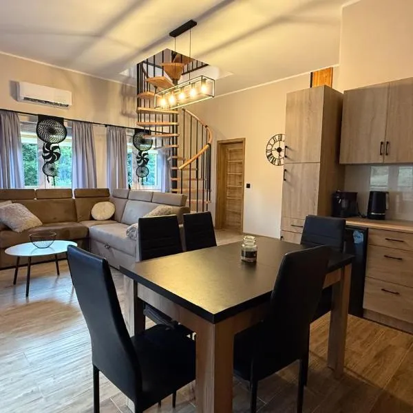 Jeleń Residence, hotel a Jeleniów