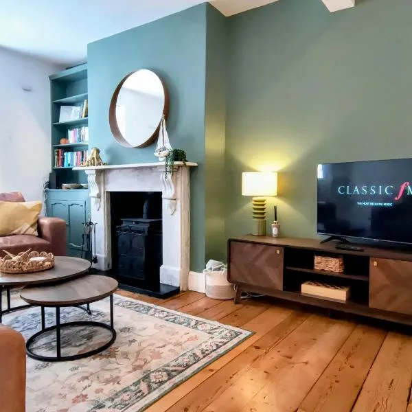 Seabreeze Pet friendly 3 bedroom house by the sea, hotel in Gorleston-on-Sea