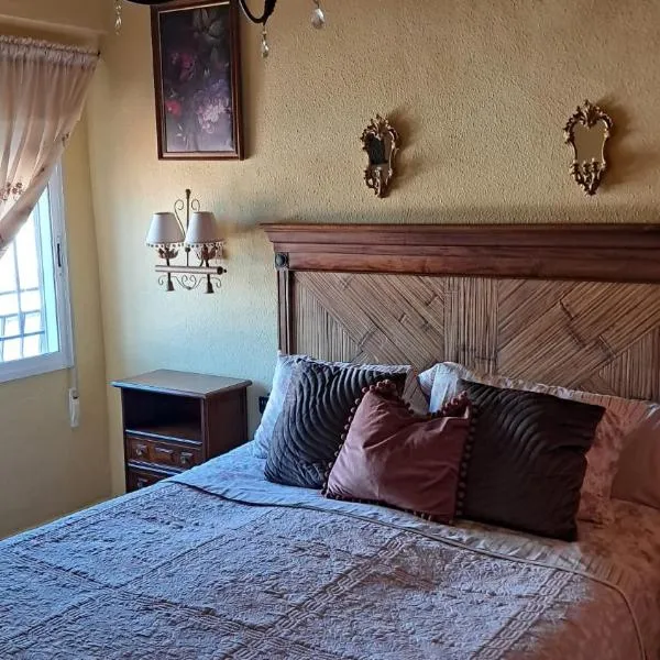 "Old wall House, Apartamento completo", hotel in Olula del Río
