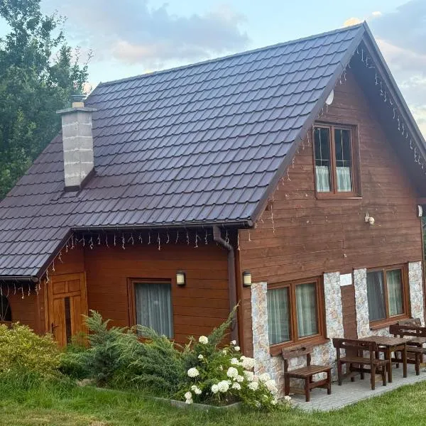 Chatka na Skraju Lasu, hotel in Cisiec