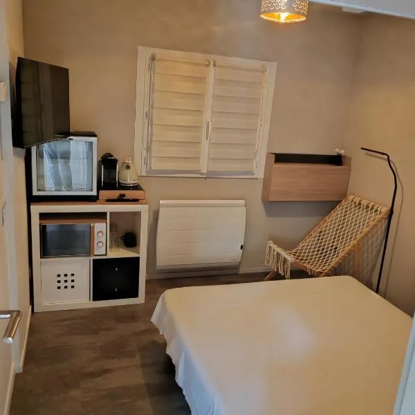 Studio72, отель в городе Fontenilles
