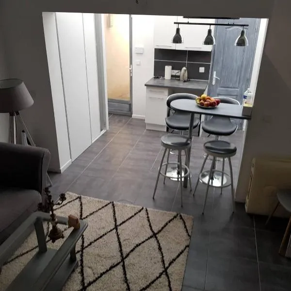 Duplex cosy à quelles minutes à pied du centre ville, ξενοδοχείο στο Αμιάν