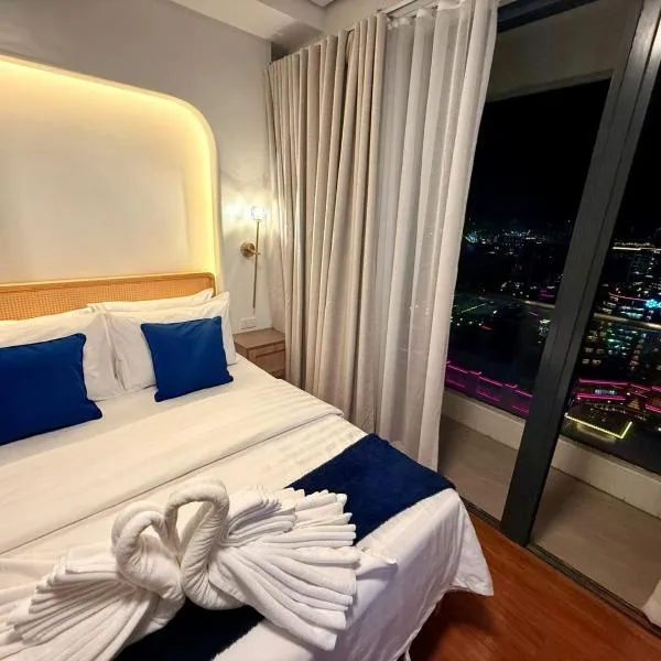 Sapphire Seaview Park Suites near Okada, Solaire, MOA, NAIA Airport, Bayview, hotel in Manila