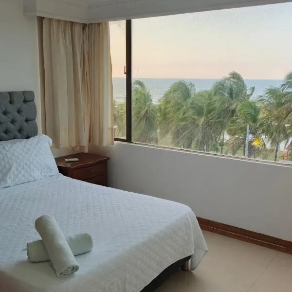 Apartamento con balcon vista a la playa, 2 habitaciones, zona segura, bien iluminado y espacioso, hotel in Ríohacha