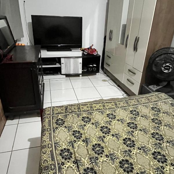 Quarto Privativo em Casa de Família Compartilhada - Arcoverde PE - Foto 5
