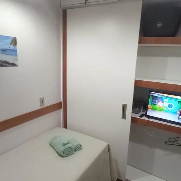 Quarto Solteiro, hotel in Irati