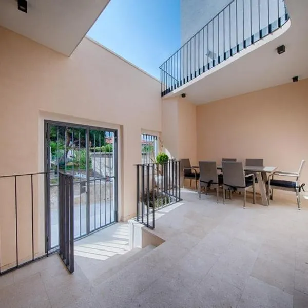 Apartments Villa Glorija, hotel in Komiža