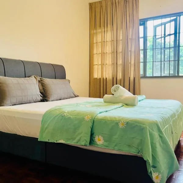 Egypt concept Bukit Tinggi Homestay, hotel in Bentong
