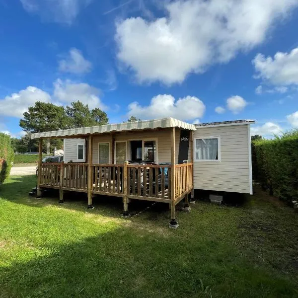 Mobil-Home camping Les Charmettes 4 étoiles โรงแรมในLes Mathes