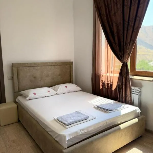 Siran Guest House, hotel in Areni