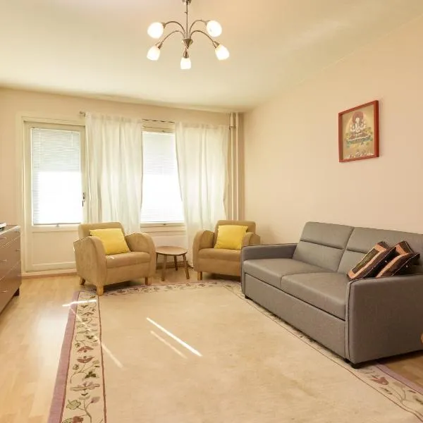 Spacious 3-Room Flat in Martinlaakso, viešbutis Vantoje