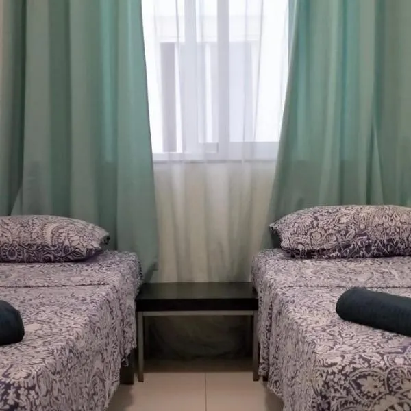 Pensión La Marina, hotel in Alicante