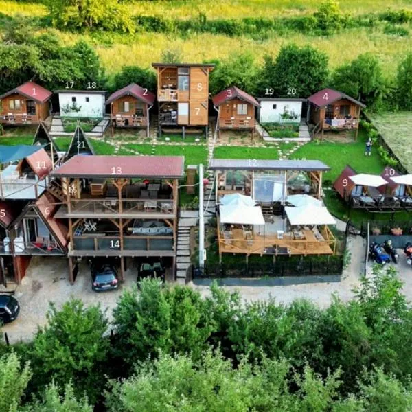 Bosnian Pyramid Glamping, hotel in Visoko