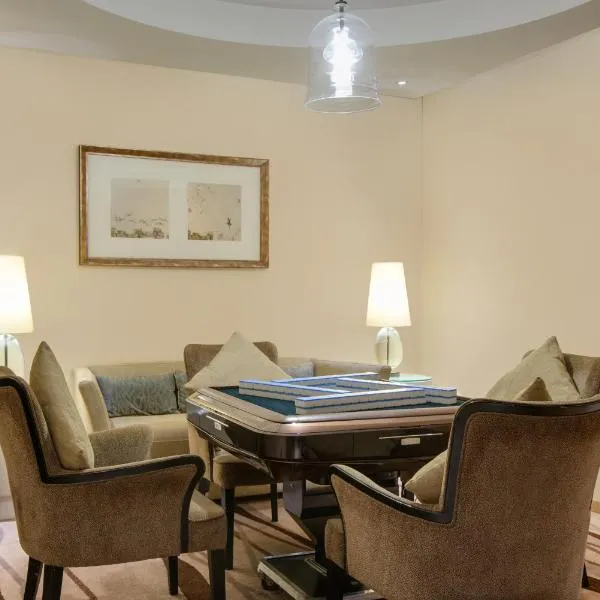 Holiday Inn Chengdu Oriental Plaza, ξενοδοχείο στη Τσενγκντού