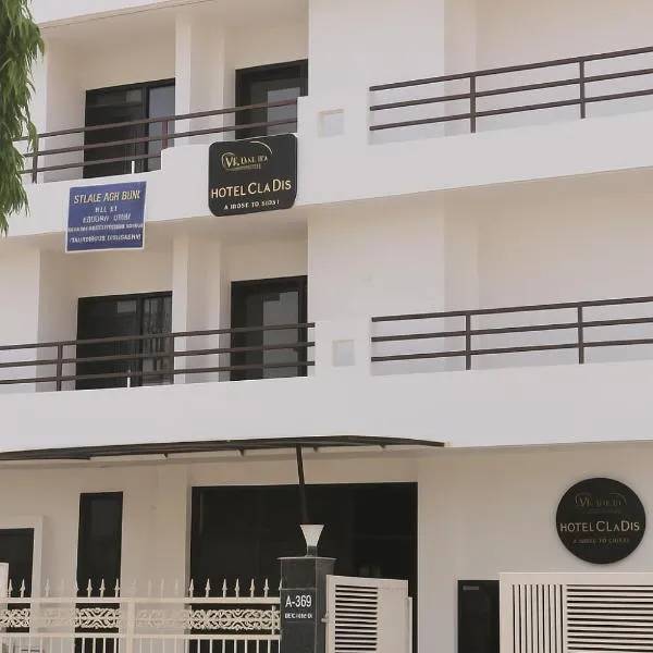 Hotel Cladis by Quadis - Sector 19, hotel em Noida
