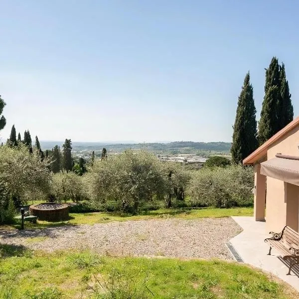 Chalet dei due soli, hotel in Pescia