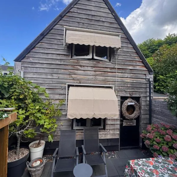 Tiny House Lindenhouse, hotel em Heemstede