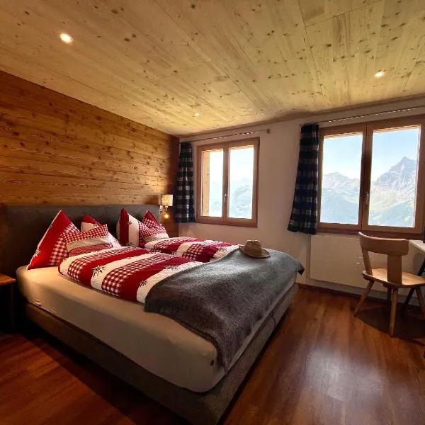 Berggasthaus Eggberge - Boutique Mountain Hotel - Access via Cablecar, hotel in Altdorf