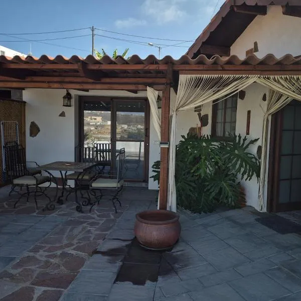 Welcome to your rural retreat, Casita Canaria III, hotel in La Sabinita