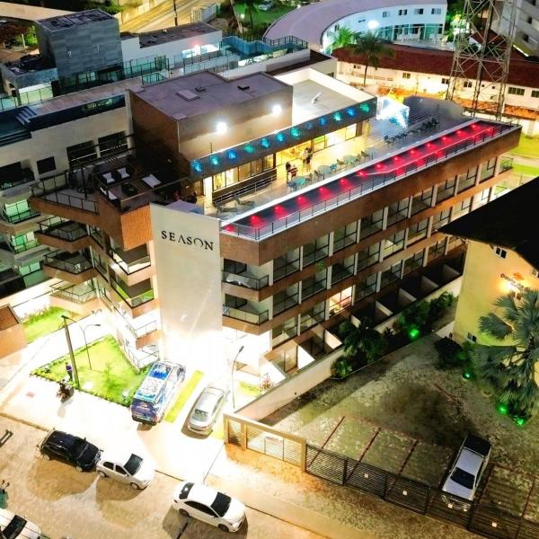 Season Smart Flats 100m do mar e do centro by BLU stay