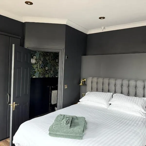 The Old Posthouse, hotel in Scalby