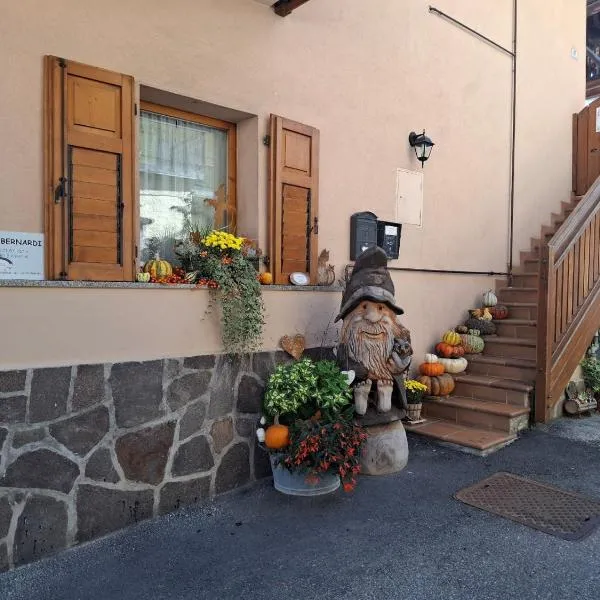 Le Rondini di Casa Bernardi, for Pet Lovers con Area Cani privata, hotel in Montagnaga