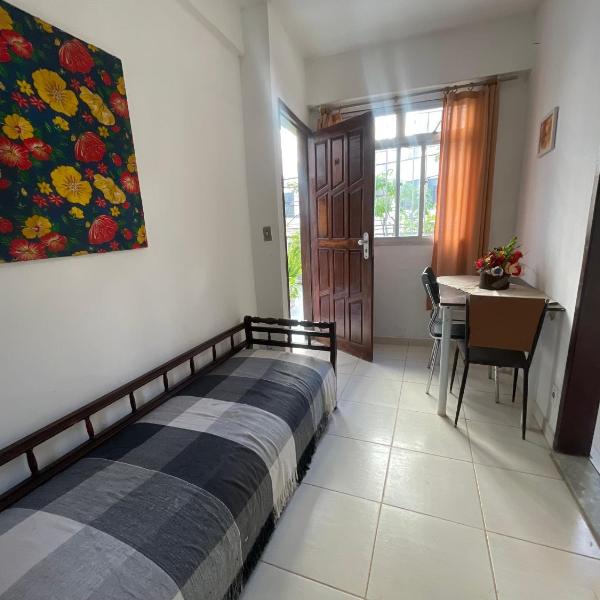 Quarto, sala, cozinha e banheiro menos de 2 minutos da praia do Porto da Barra-101-46 - Foto 2