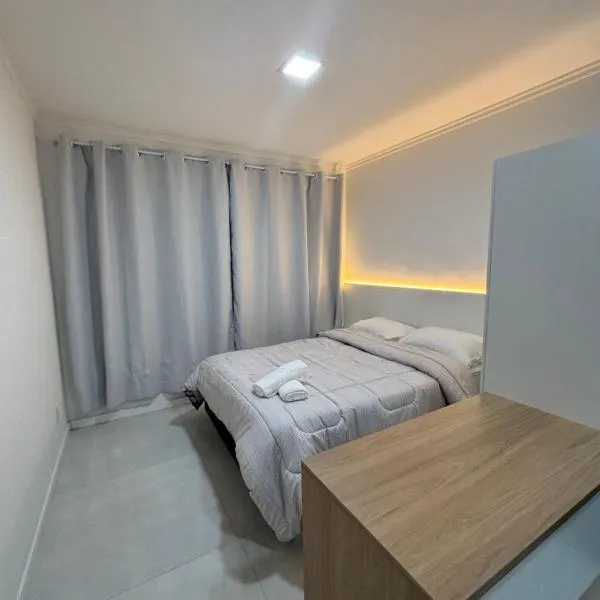 Loft completo em Porto Alegre em 200 metros do consulado americano, hotel in Porto Alegre
