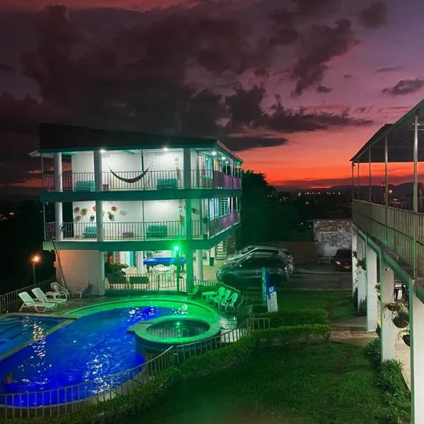 Hotel La Santamaria - Montenegro Quindío, hotel in Montenegro