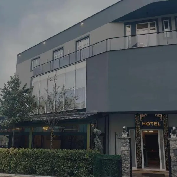 GRAND JNK Boutique Hotel, hotel in Kukës