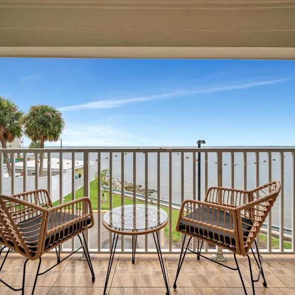Palm Court a Bayview 2 Bed Suite & Heated Pool, Hotel in Tampa