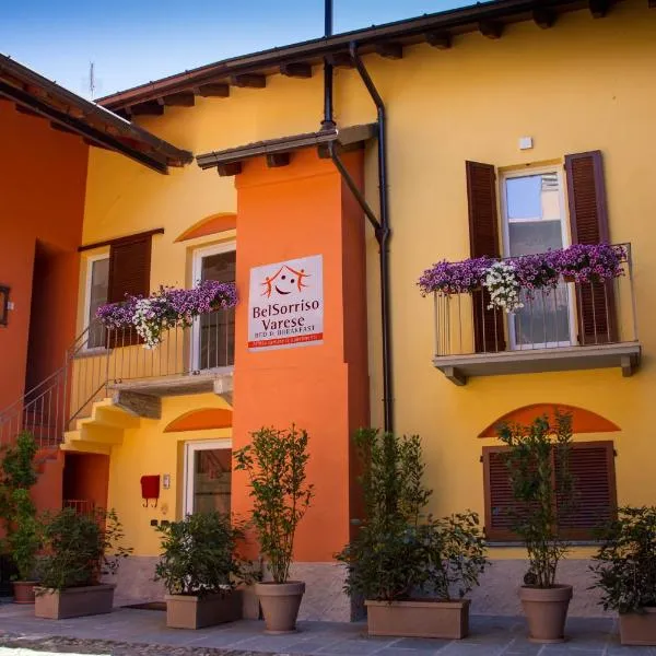 BELSORRISOVARESE Elegance City Residence Private Parking -With Reservation-, hotel v destinaci Varese