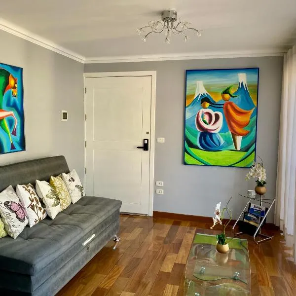 Exclusivo Departamento en Edificio Alessandria, hotel en Cochabamba