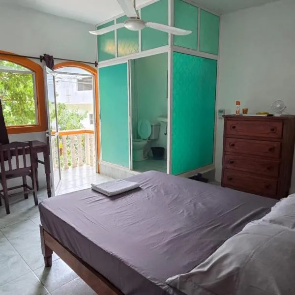 Cukui Hostel & Coffeeshop, hotel in Puerto Ángel