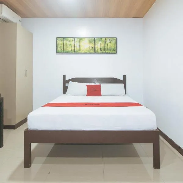 RedDoorz at RJs Bldg near Lyceum Gen Trias Cavite, hotel in General Trias