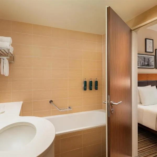 Hilton Garden Inn Frankfurt Airport - photo 3
