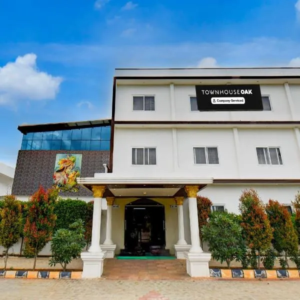 Super Townhouse Oak Sri Mahadeshwara Convention Centre Formerly Shri Aprameya Resort, Hotel in Hārohalli