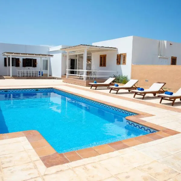 V Es Pujols Formentera rustick, hotel in Es Pujols